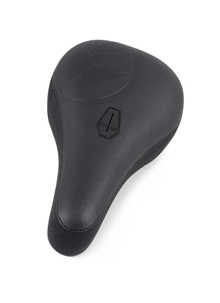 Shadow Crow’d Pivotal Mid Seat