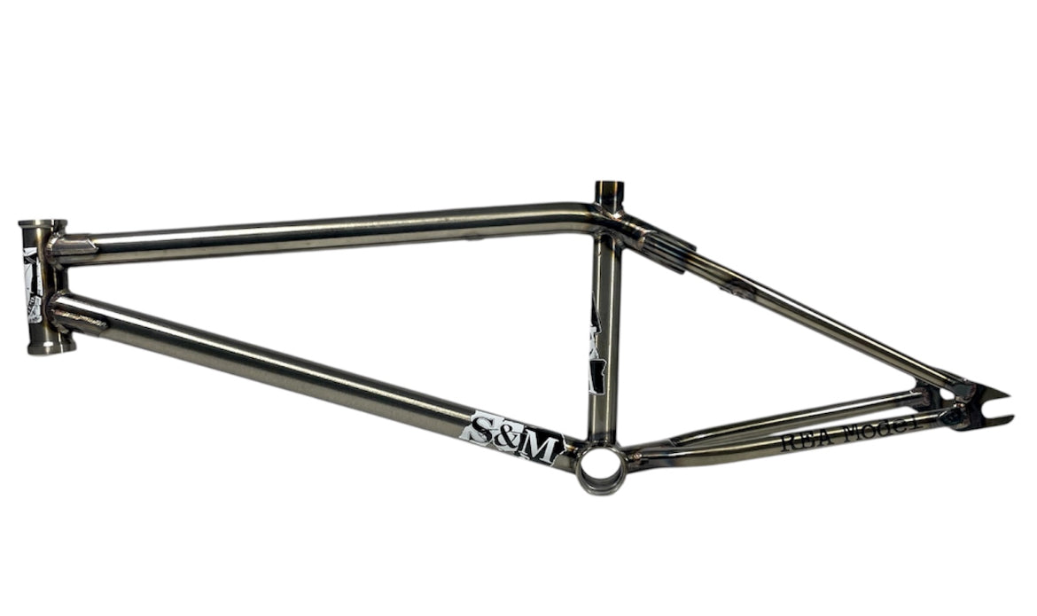 S&M “REA” Signature Frame