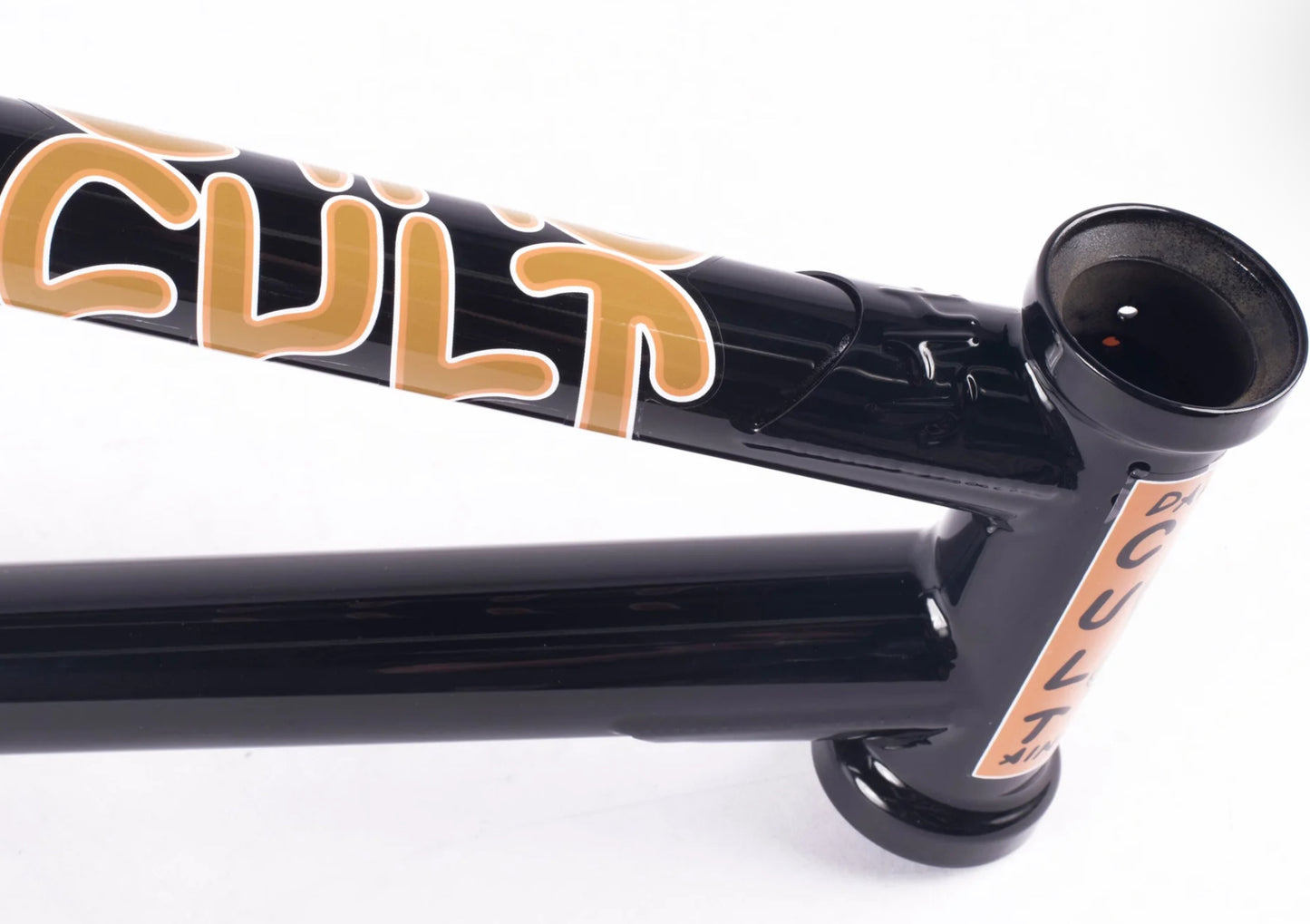 Cult Dakota Roche Frame