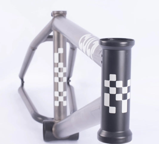 Cult Shorty Frame in Killian Roth Color way