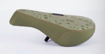 Cult X Malice Pivotal Seat