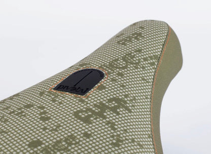 Cult X Malice Pivotal Seat