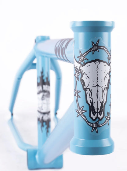 Cult Shorty Frame in High Desert Color way